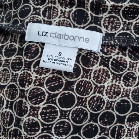 Liz Claiborne Poly Spandex Circle Print Top Size Small - Picture 2 of 6